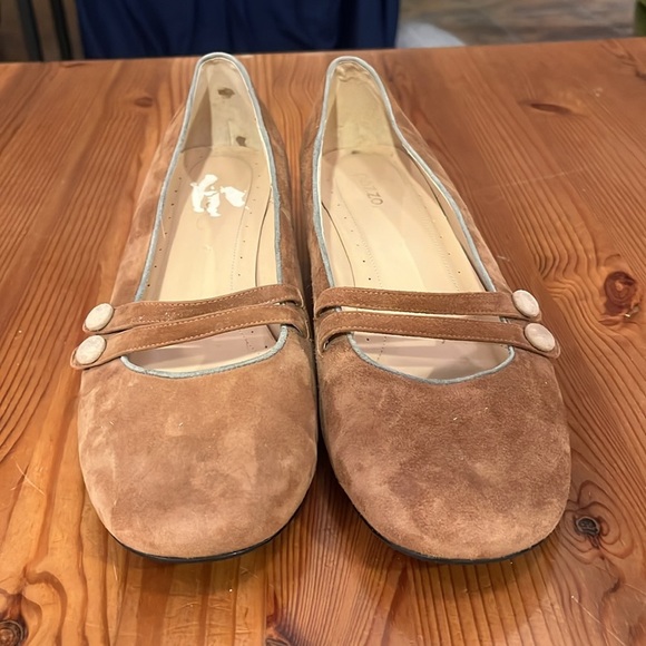 PAZZO Shoes - Vintage Pazzo suede kitten heel shoes 9M